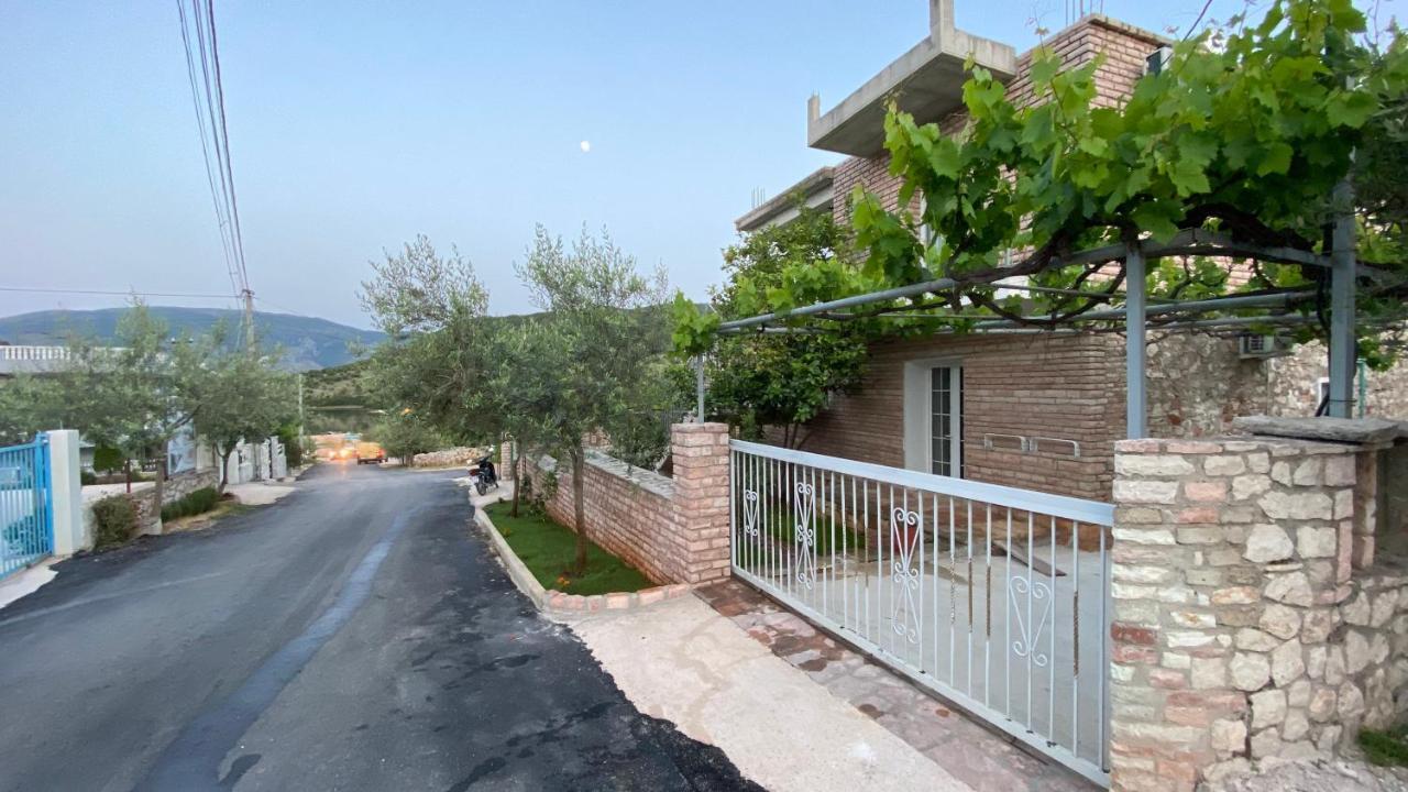 Studios&Apartment Niko Luka Ksamil Bagian luar foto