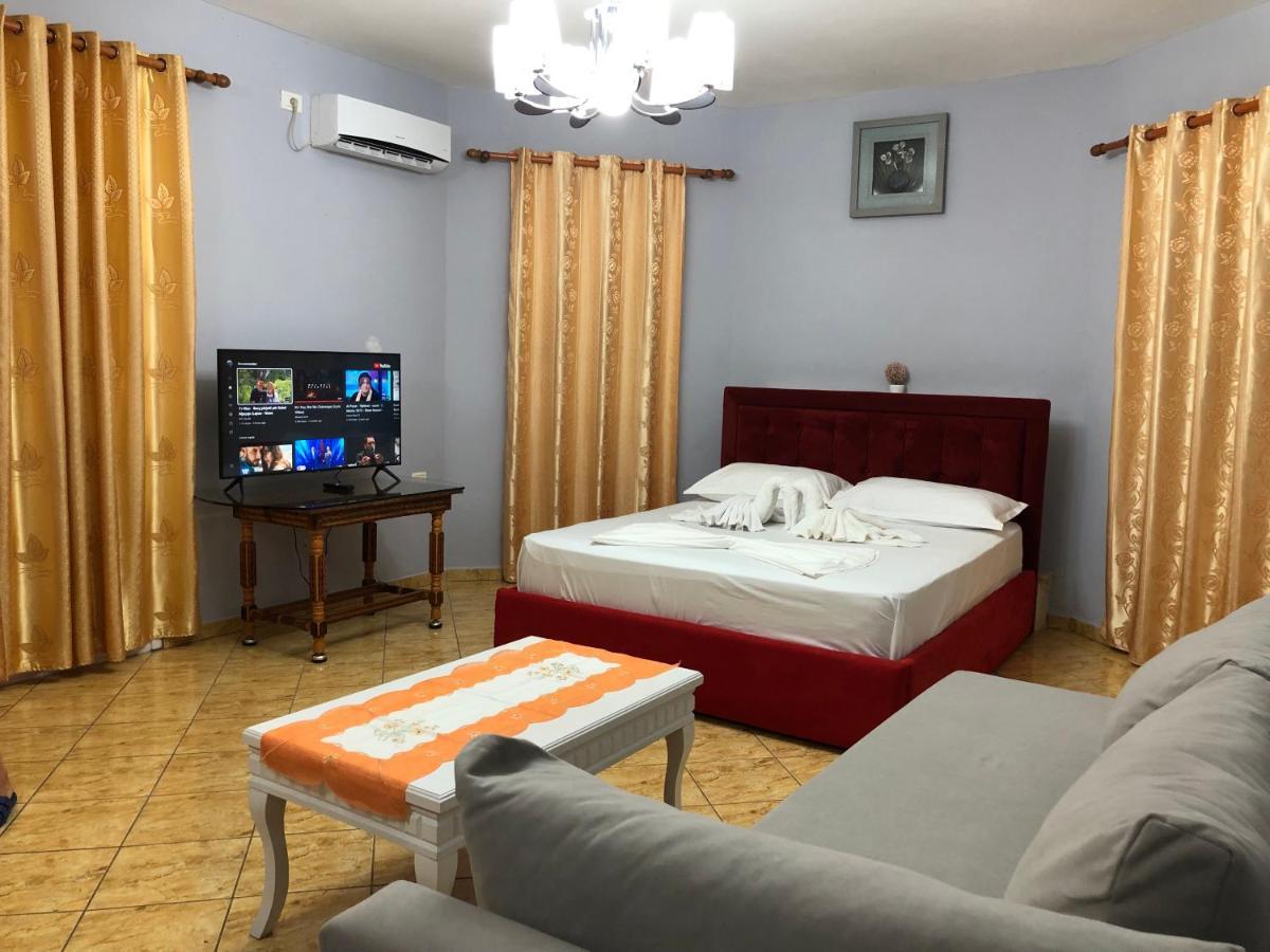 Studios&Apartment Niko Luka Ksamil Bagian luar foto