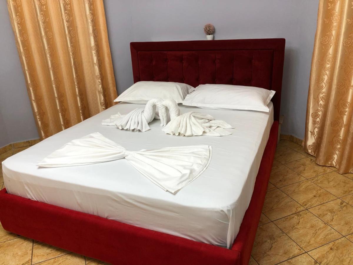 Studios&Apartment Niko Luka Ksamil Bagian luar foto