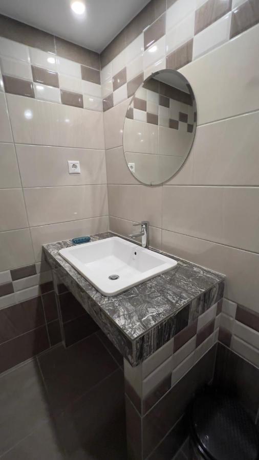 Studios&Apartment Niko Luka Ksamil Bagian luar foto