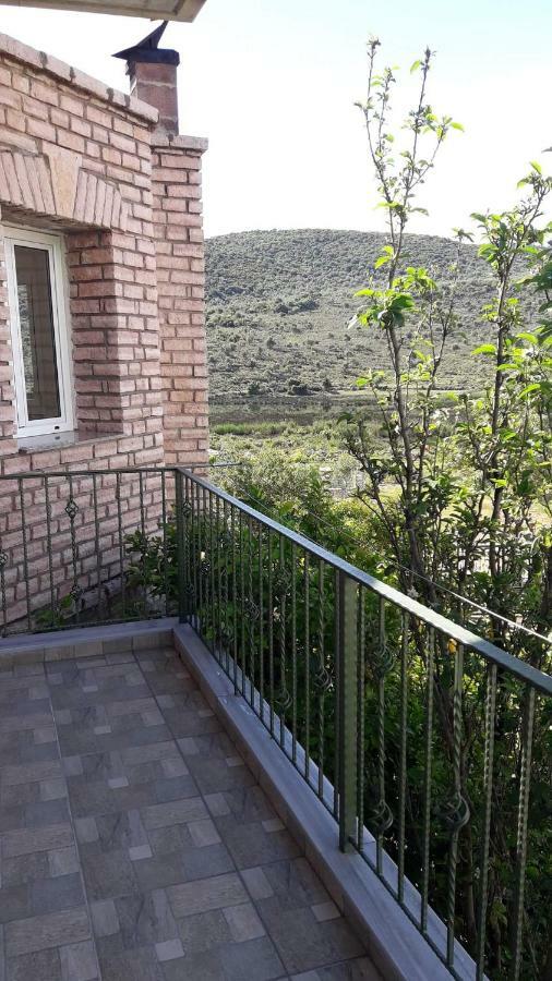 Studios&Apartment Niko Luka Ksamil Bagian luar foto